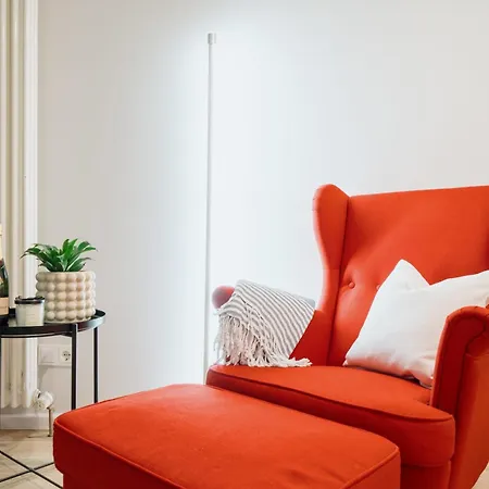 Homely - Cozy Studio, Modern, Near Theater & Kurfuerstendamm *