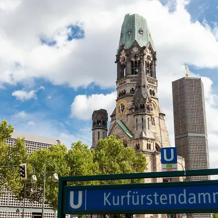 Daire Homely - Cozy Studio, Modern, Near Theater & Kurfuerstendamm Berlin