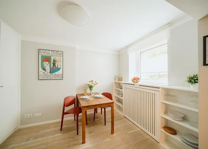 Homely - Cozy Studio, Modern, Near Theater&kurfürstendamm Berlín