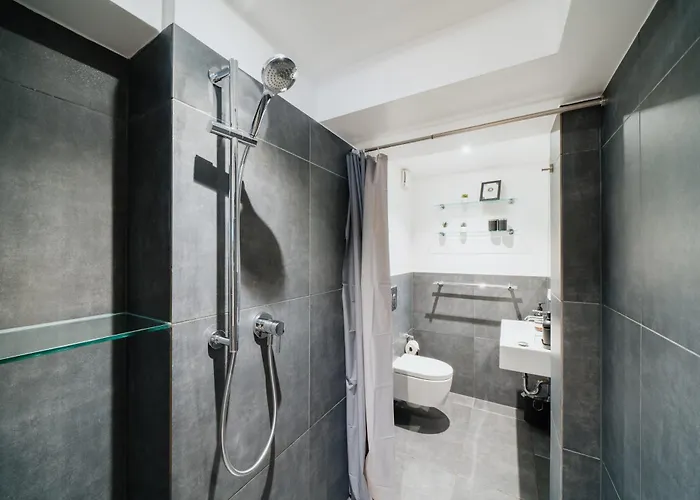 Homely - Cozy Studio, Modern, Near Theater&kurfürstendamm *