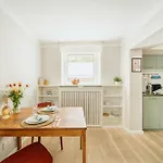 Homely - Cozy Studio, Modern, Near Theater & Kurfuerstendamm