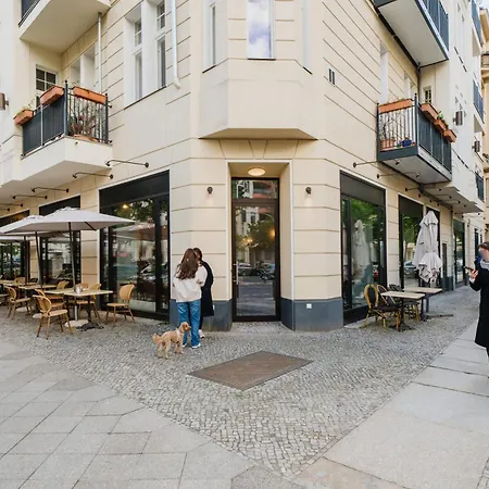 Appartamento Homely - Cozy Studio, Modern, Near Theater & Kurfuerstendamm