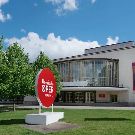 아파트 Homely - Cozy Studio, Modern, Near Theater & Kurfuerstendamm