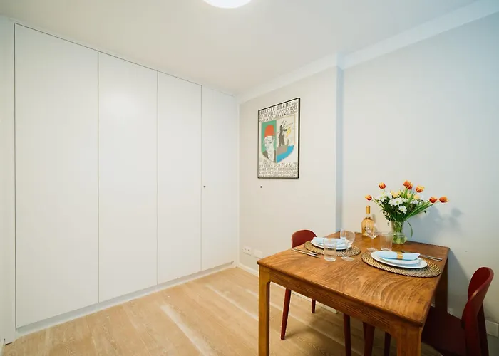 Homely - Cozy Studio, Modern, Near Theater & Kurfuerstendamm شقة برلين
