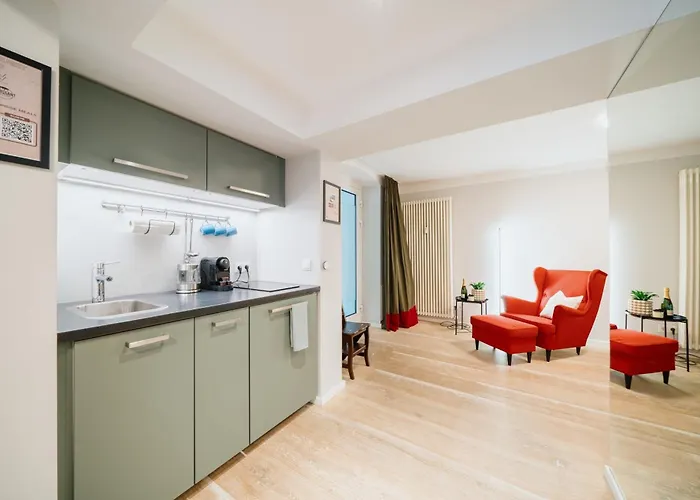 Homely - Cozy Studio, Modern, Near Theater & Kurfuerstendamm شقة